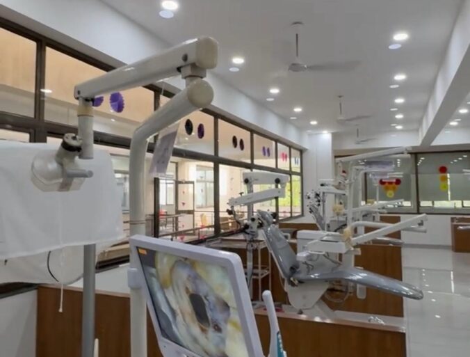 Copy of 4 pg opd chair with intraoral camera
